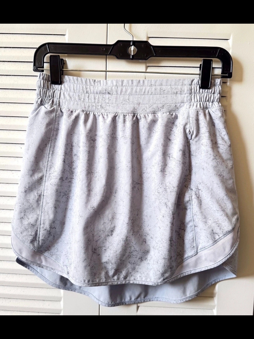 Lululemon Hotty Hot High-Rise Skirt/Pastel Blue size 4